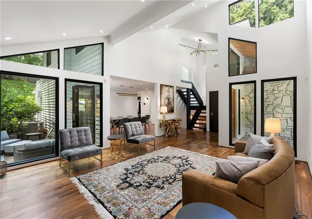 Photo 2 of Single family home for sale at 4070 Whitewater Crk Rd, Atlanta, GA 30327 | MLS# 7812324 | Listing updated on 2026-09-01
