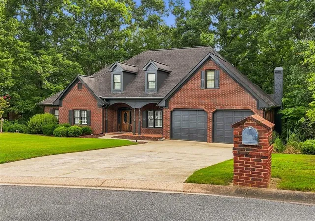 Photo 2 of Single family home for sale at 6086 Governors Walk Dr, Canton, GA 30115 | MLS# 7825781 | Listing updated on 2026-09-03