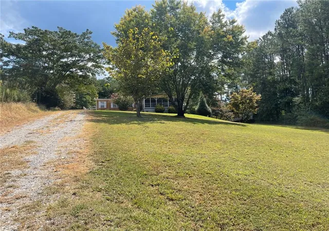 Photo 4 of Single family home for sale at 74 Bridle Path Dr, Ball Ground, GA 30107 | MLS# 7829868 | Listing updated on 2026-09-01