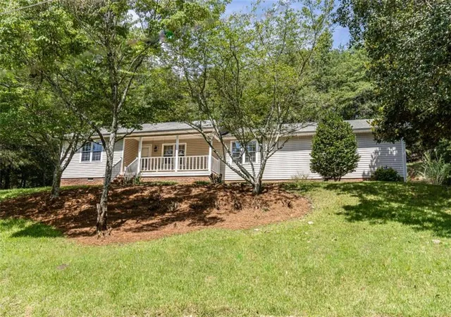 1st image of 36 Ramblewood Dr, Silver Creek, GA 30173 | MLS# 7798128