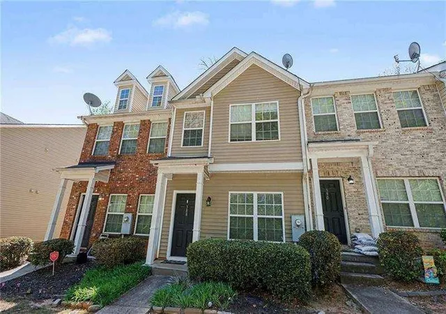 Townhouse for sale at 388 Berckman Dr NW, Lilburn, GA 30047 | MLS# 7809861
