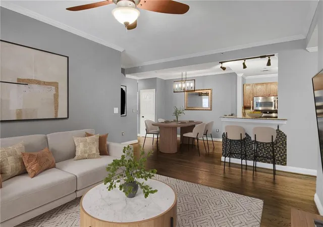 Listing Photo 2 - Condo for sale in building located at 1074 Peachtree Walk Ne, Atlanta, GA 30309 - Unit #B114