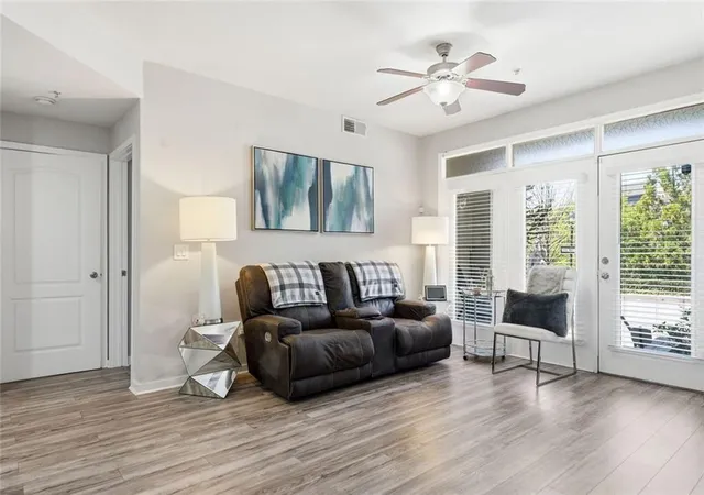 4th image of 390 17Th Nw #2035, Atlanta, GA 30363 | MLS# 7753451