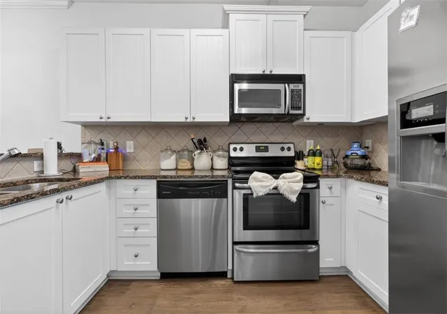 Photo 2 of Townhouse for sale at 1028 Liberty Pkwy # 203, Atlanta, GA 30318 | MLS# 7787861 | Listing updated on 2026-10-12