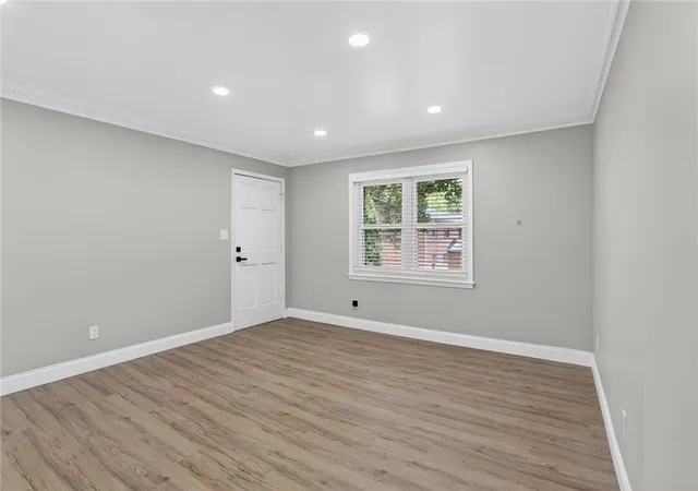 3rd image of 3510 Roswell Rd Nw #E2, Atlanta, GA 30305 | MLS# 7784891
