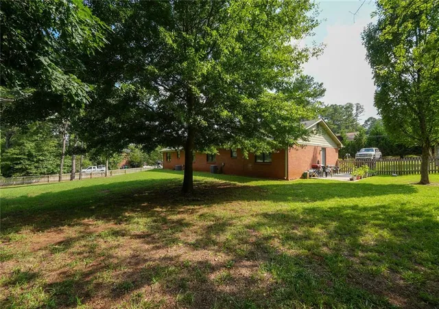 13th image of 351 Freeport Dr, Lawrenceville, GA 30046 | MLS# 7803475