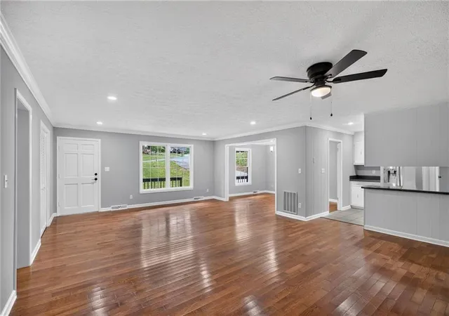 Photo 4 of Sale Pending at 110 Thornwood Dr, Rome, GA 30165 | MLS# 7829884 | Listing updated on 2026-09-01