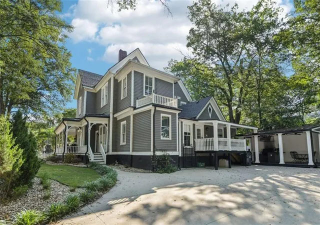 1st image of 207 E Hightower Trl E, Social Circle, GA 30025 | MLS# 7749747