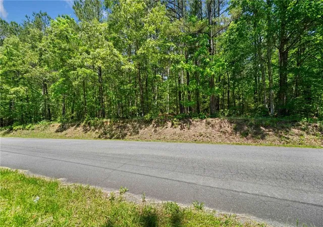 Photo 3 of Land for sale at 0 Timberwood Rd Nw, White, GA 30184 | MLS# 7575308 | Listing updated on 2026-10-02