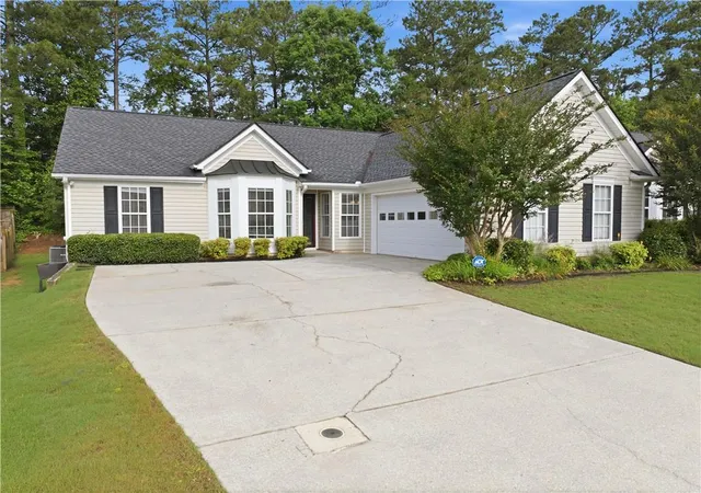 Photo 2 of Single family home for sale at 63 Bellaire Ln, Newnan, GA 30265 | MLS# 7777701 | Listing updated on 2026-07-16