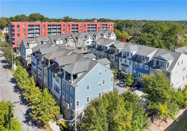 Photo 2 of Sale Pending at 980 Memorial Walk SE, Atlanta, GA 30316 | MLS# 7792566 | Listing updated on 2026-09-09