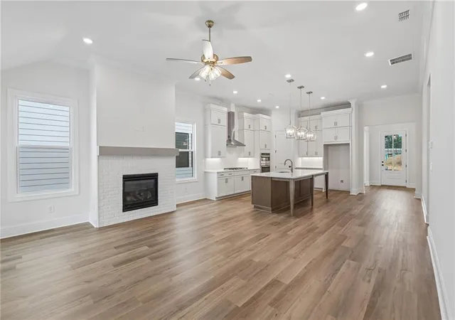 3rd image of 161 High Point Dr, Hoschton, GA 30548 | MLS# 7707180