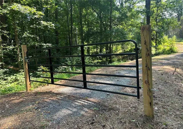 1st image of 38 Stamp Creek Rd Ne, White, GA 30184 | MLS# 7812654