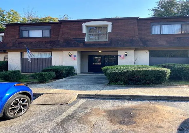 1st image of 71 Pl Fontaine, Lithonia, GA 30038 | MLS# 7812471