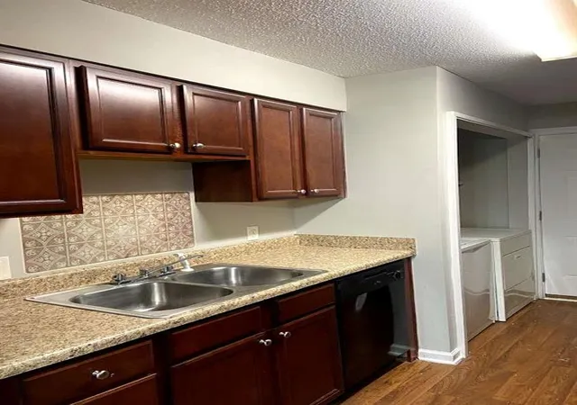 4th image of 71 Pl Fontaine, Lithonia, GA 30038 | MLS# 7812471