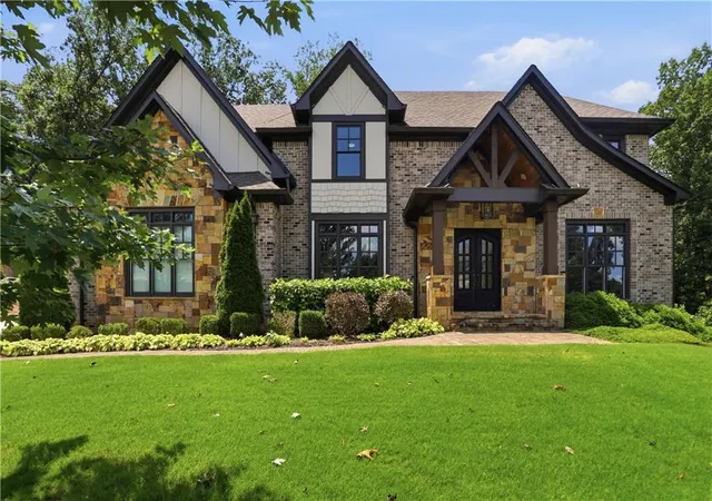 Photo 1 of Single family home for sale at 331 Summer Garden Dr, Marietta, GA 30064 | MLS# 7829147 | Listing updated on 2026-09-08