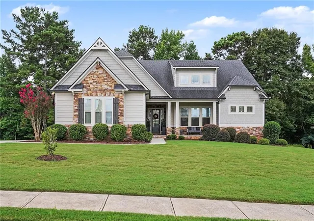1st image of 185 Oakleigh Manor Dr, Fayetteville, GA 30215 | MLS# 7808606
