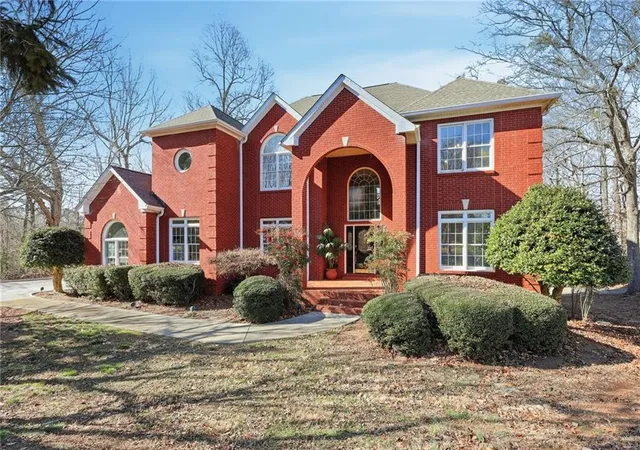 3rd image of 2857 Bridgeview Dr, Gainesville, GA 30507 | MLS# 7706850