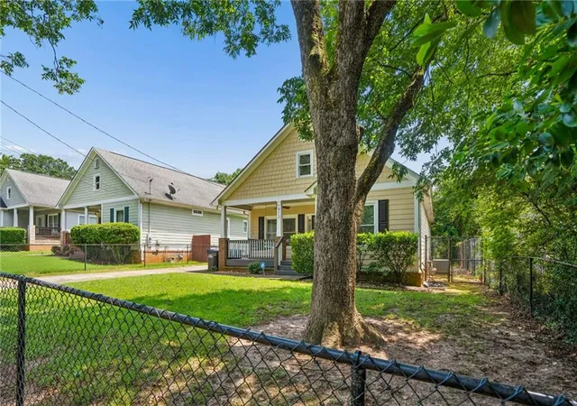 41st image of 1912 E Farris Ave, Atlanta, GA 30344 | MLS# 7815705