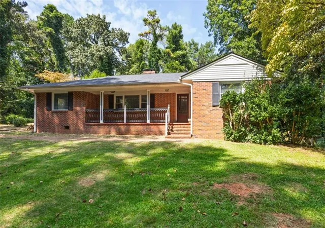 1st image of 250 Memorial Dr, Dallas, GA 30132 | MLS# 7660341