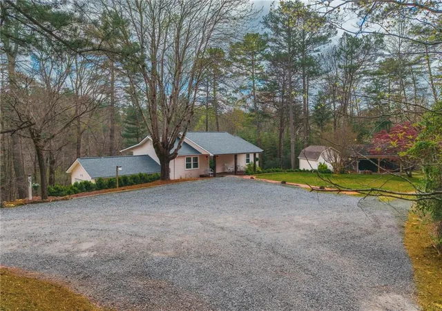 2nd image of 365 Quarles Ln, Ellijay, GA 30540 | MLS# 7744929