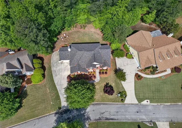 Photo 3 of Single family home for sale at 1011 Chestnut Crk Dr, Villa Rica, GA 30180 | MLS# 7763006 | Listing updated on 2026-09-13