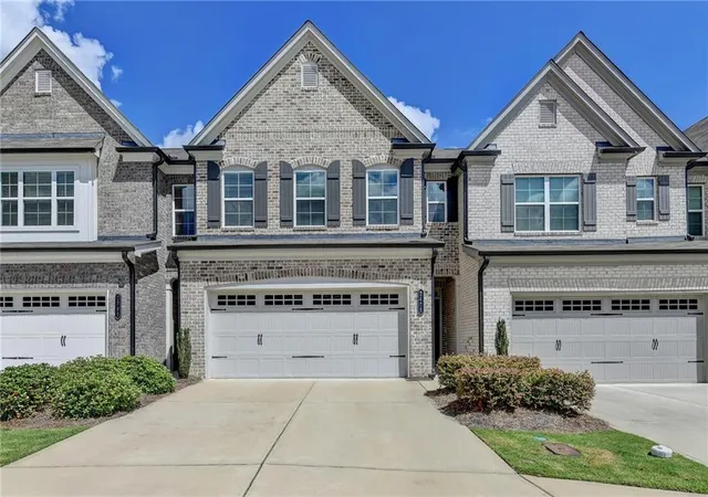 Townhouse for sale at 2408 Morgan Crk Rd, Buford, GA 30519 | MLS# 7820002