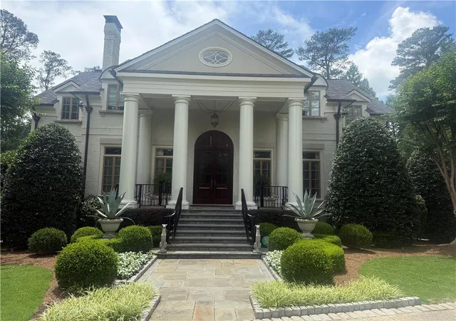 2nd image of 70 W Brookhaven Dr Ne, Atlanta, GA 30319 | MLS# 7749404