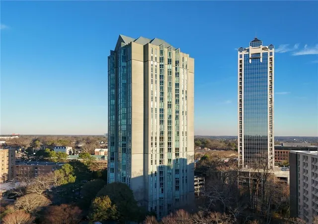 Photo 2 of Condo for sale at 2870 Pharr Ct S Nw #2809, Atlanta, GA 30305 | MLS# 7810575 | Listing updated on 2026-10-02