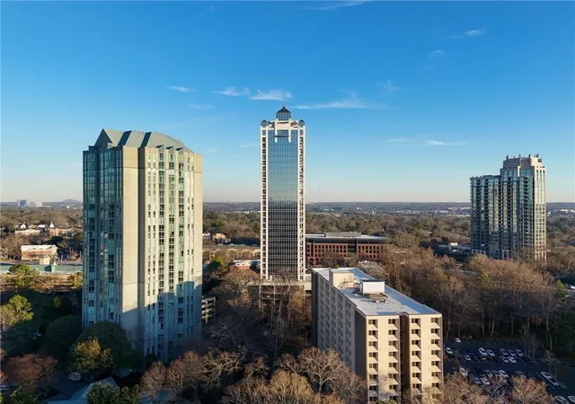 Photo 3 of Condo for sale at 2870 Pharr Ct S Nw #2809, Atlanta, GA 30305 | MLS# 7810575 | Listing updated on 2026-10-02