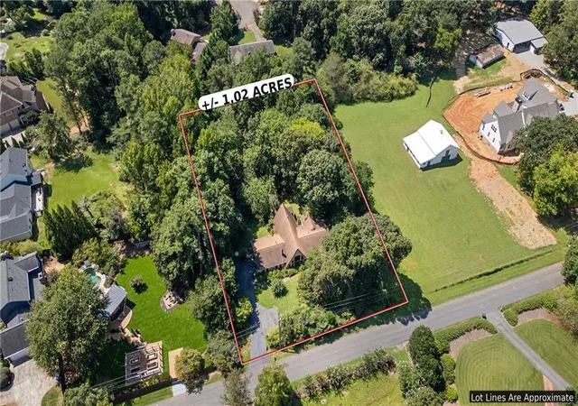 Photo 1 of Sale Pending at 490 Coleman Dr, Roswell, GA 30075 | MLS# 7821585 | Listing updated on 2026-10-14