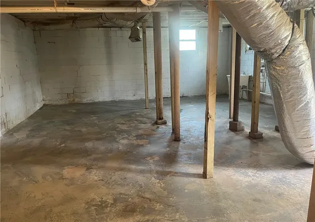 Photo 3 of Single family home for sale at 2900 Delray Dr NW, Atlanta, GA 30318 | MLS# 7739002 | Listing updated on 2026-09-08