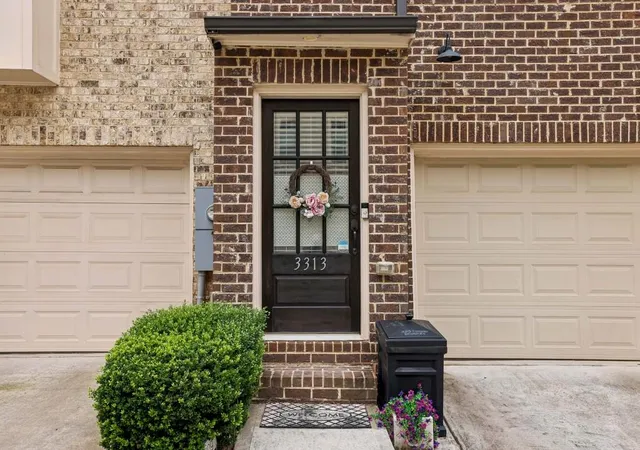 Photo 2 of Townhouse for sale at 3313 Sangster Way, Decatur, GA 30032 | MLS# 7795558 | Listing updated on 2026-09-11