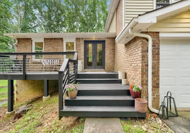 1st image of 118 Glenell Dr, Woodstock, GA 30189 | MLS# 7821078
