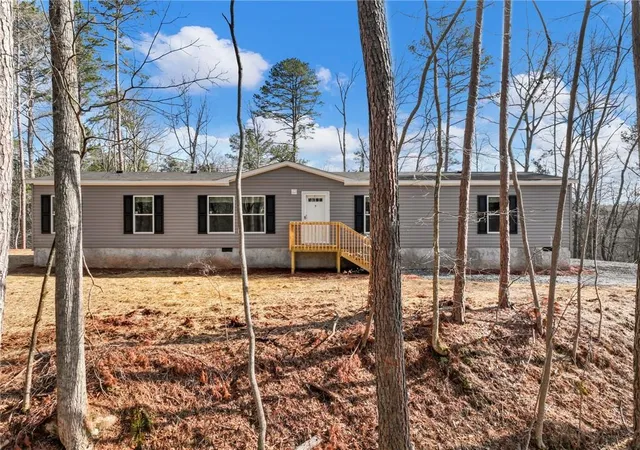 Homes for sale in Lula, GA | 7676 Pea Ridge Rd, Lula, GA 30554 | MLS# 7736756