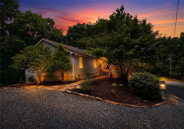 Photo 1 of Single family home for sale at 181 Cindy Ln, Ellijay, GA 30540 | MLS# 7791999 | Listing updated on 2026-08-20
