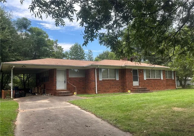 1st image of 3424 Mountain View Rd, Gainesville, GA 30504 | MLS# 7819152