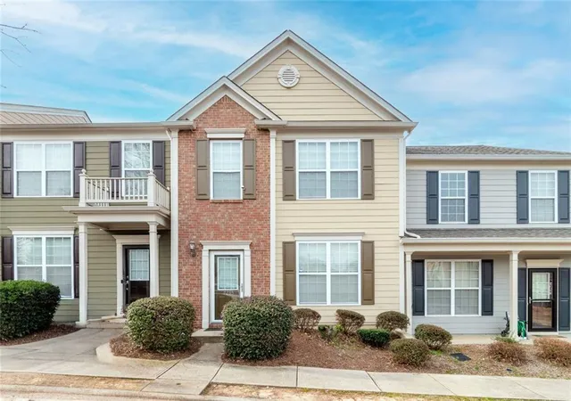 Homes for sale in Atlanta, GA | 2285 Deerwood Dr Sw, Atlanta, GA 30331 | MLS# 7727461