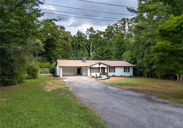 4th image of 38 Red Oak Dr, Newnan, GA 30263 | MLS# 7801837