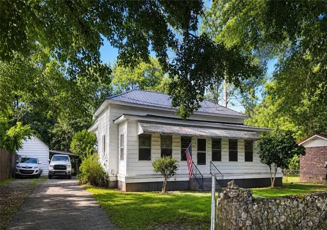 1st image of 4 Craven St Sw, Cave Spring, GA 30124 | MLS# 7807737