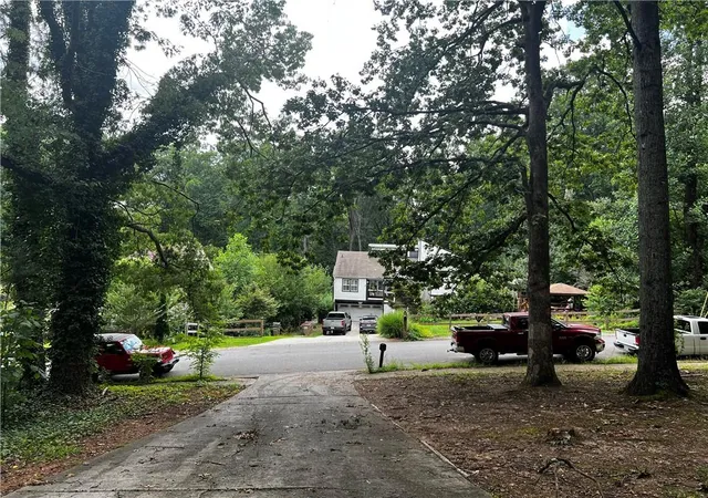 Photo 2 of Sale Pending at 2308 Spear Point Trl, Marietta, GA 30062 | MLS# 7822366 | Listing updated on 2026-09-15