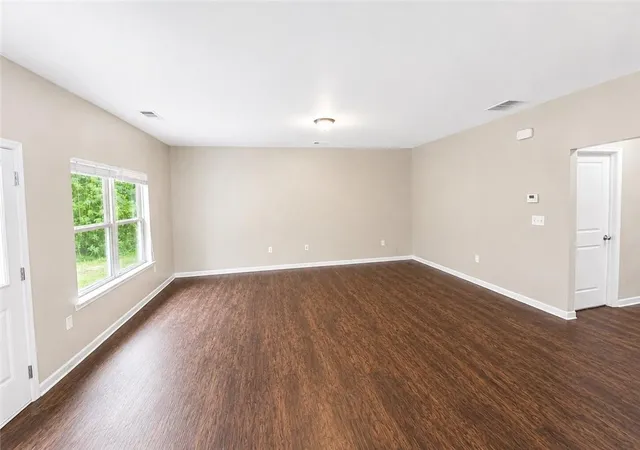 3rd image of 1030 Franklin Ct, Austell, GA 30106 | MLS# 7814715