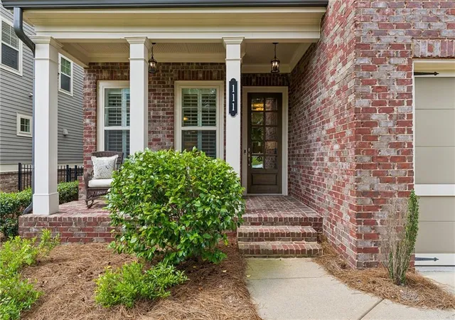 Photo 3 of Sale Pending at 111 Spur Ln, Alpharetta, GA 30009 | MLS# 7786952 | Listing updated on 2026-08-29