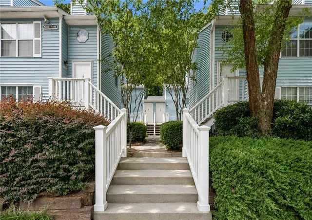 2nd image of 1414 Glenleaf Dr, Peachtree Corners, GA 30092 | MLS# 7807616