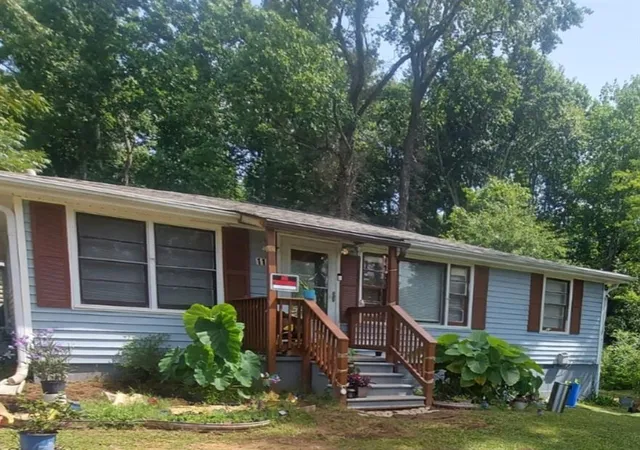 Photo 1 of Sale Pending at 117 Lake Dr, Griffin, GA 30223 | MLS# 7848880 | Listing updated on 2026-10-29