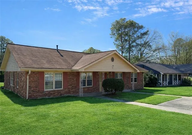 1st image of 846 Wilson Cir Sw, Marietta, GA 30064 | MLS# 7763887