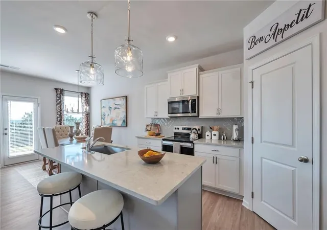 3rd image of 156 Millers Ln, Calhoun, GA 30701 | MLS# 7807386