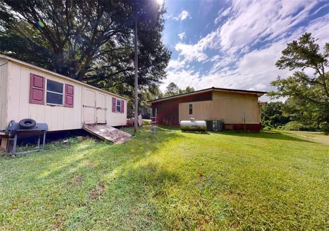 Photo 3 of Single family home for sale at 93727 Highway 9, Lineville, AL 36266 | MLS# 7817763 | Listing updated on 2026-09-11