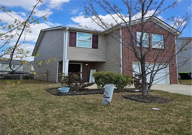 Photo 3 of Sale Pending at 2139 Belmont Cir, Conyers, GA 30012 | MLS# 7804877 | Listing updated on 2026-09-18