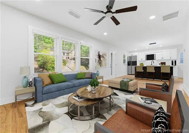 1st image of 921 Hall St, Atlanta, GA 30318 | MLS# 7815292
